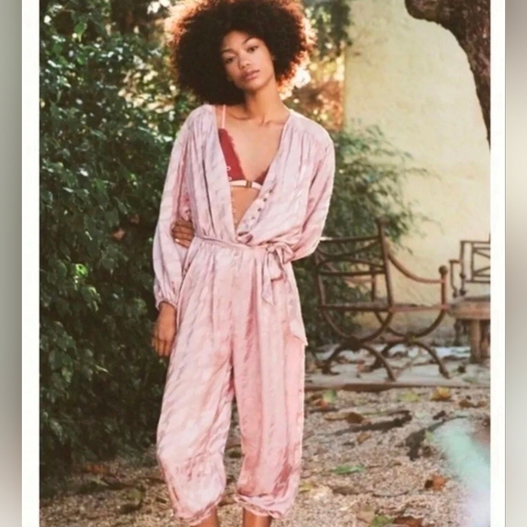 Anthropologie Pants - NWT Anthropologie Rose Laurentia Jacquard Jumpsuit Pink Size S Boho Wide Leg